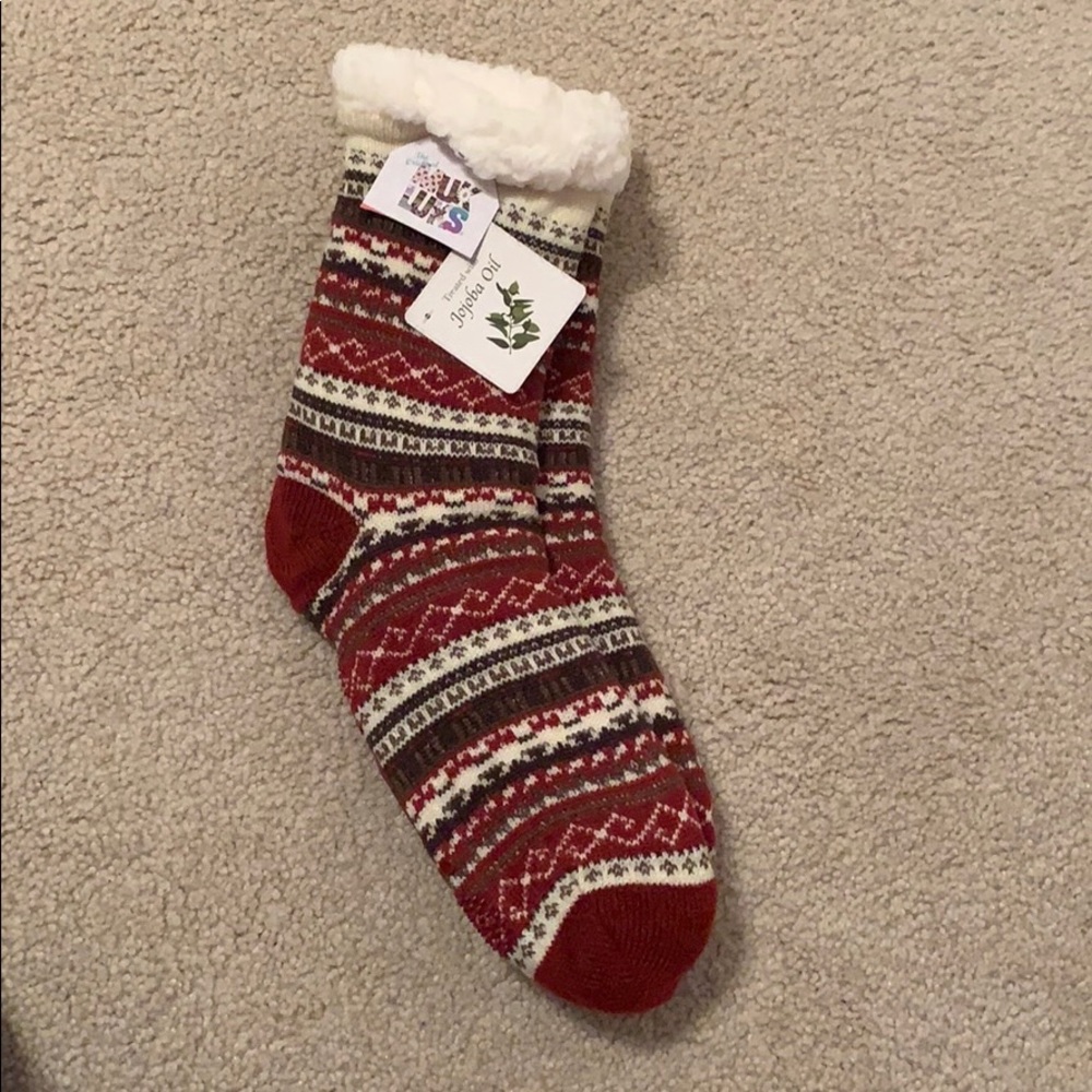 NWT muk luks socks